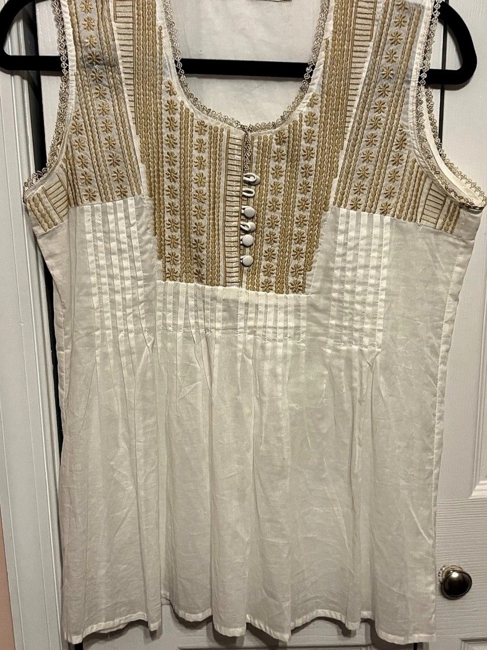 Solitaire Striped Cotton Blouse in White & Gold Size Large